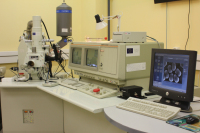 Microscopio de barrido Modelo: JEOL JSM 6400